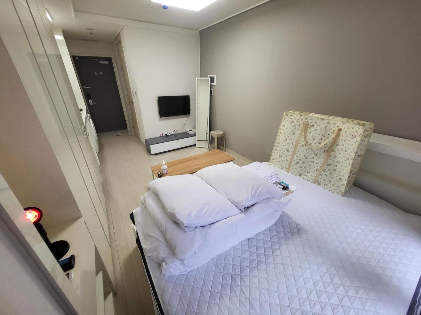 1-2516 #sinnonhyeon Stn Exit 9, 1-min #gangnam Stn, 5-min #ott #concierge Gangnam Managed *